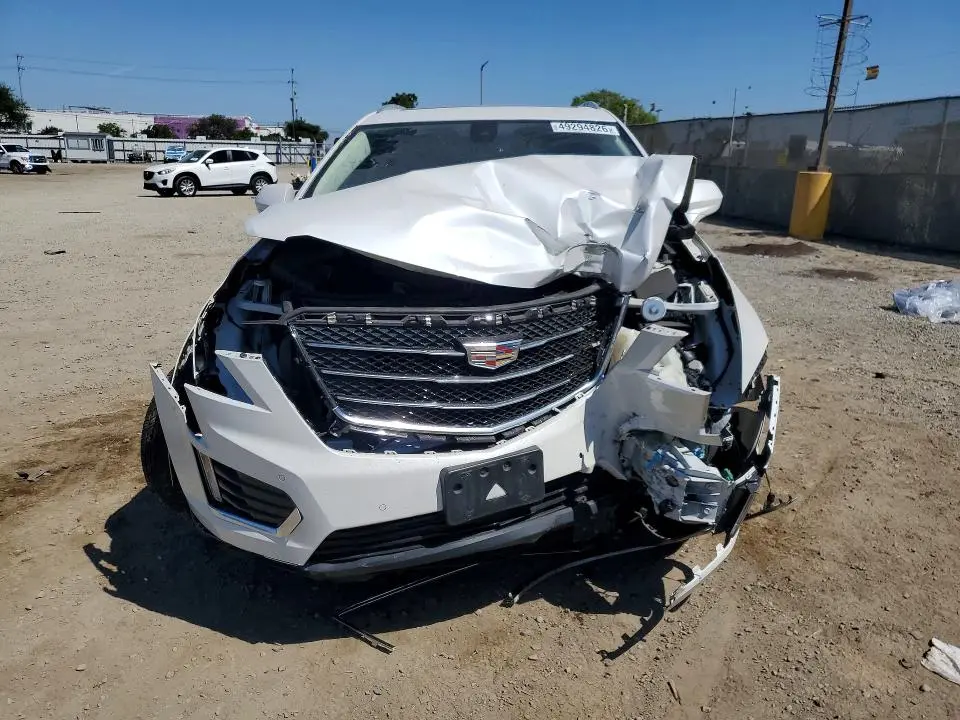 2019 CADILLAC XT5 LUXURY  