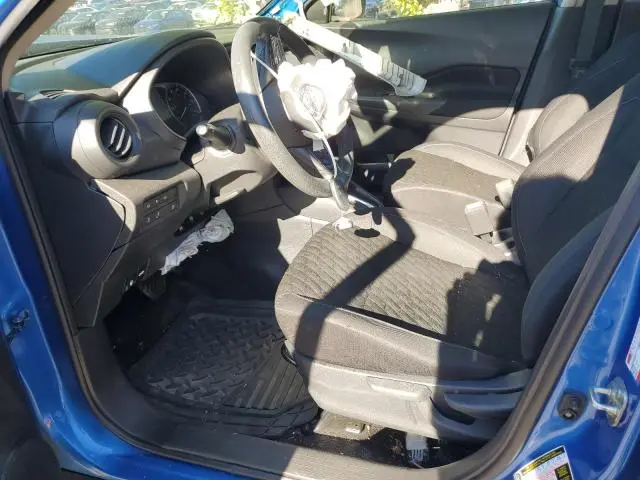 2021 NISSAN KICKS S  