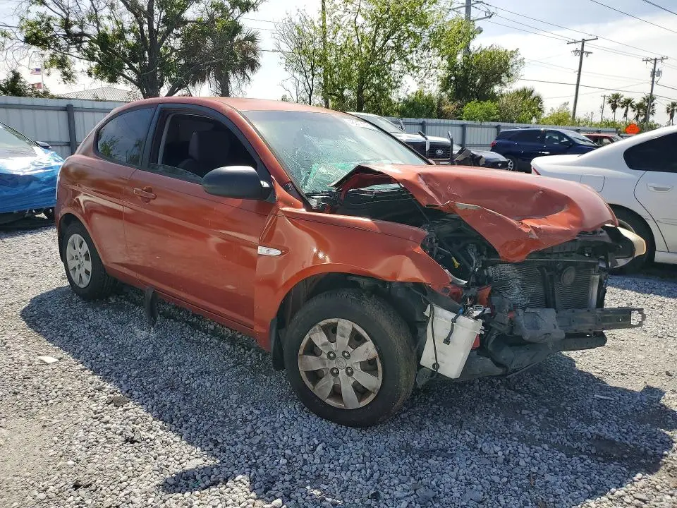 2010 HYUNDAI ACCENT GS  