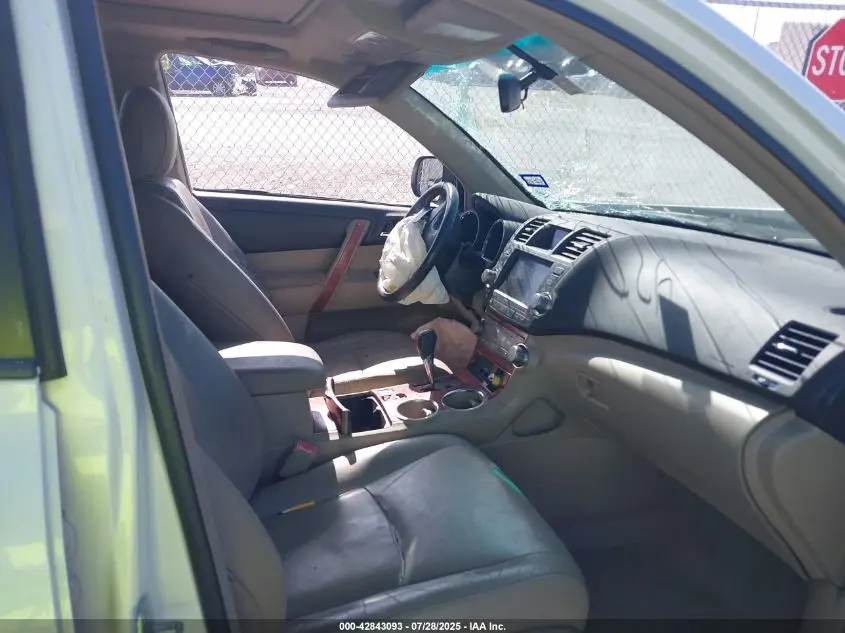 2010 TOYOTA HIGHLANDER LIMITED V6