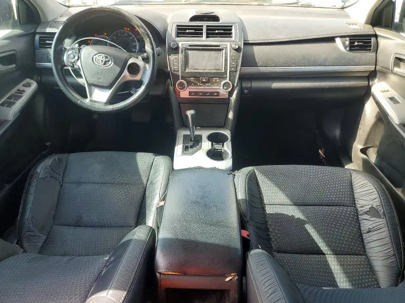 2014 TOYOTA CAMRY SE  