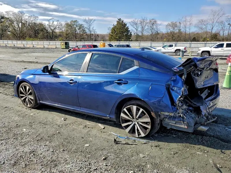 2019 NISSAN ALTIMA SR  