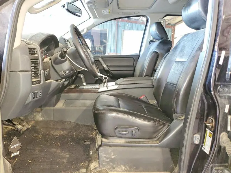 2014 NISSAN TITAN SL  