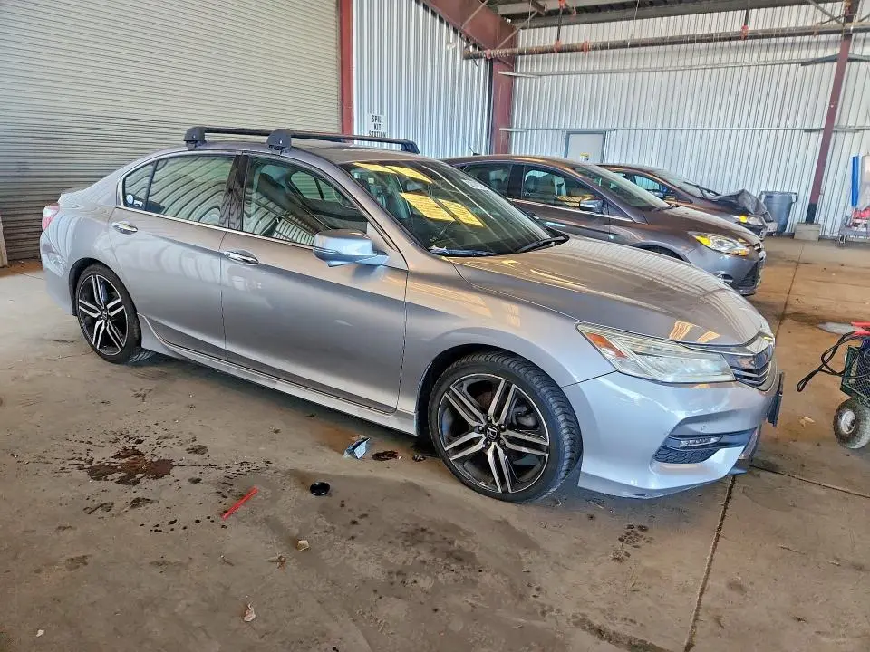 2017 HONDA ACCORD TOURING  