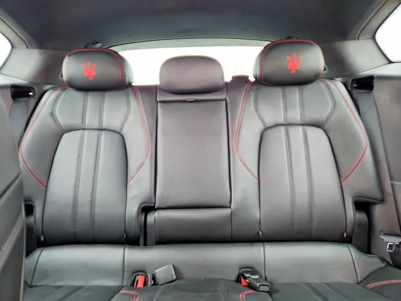 2024 MASERATI LEVANTE MODENA  