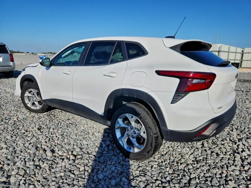 2024 CHEVROLET TRAX LS  