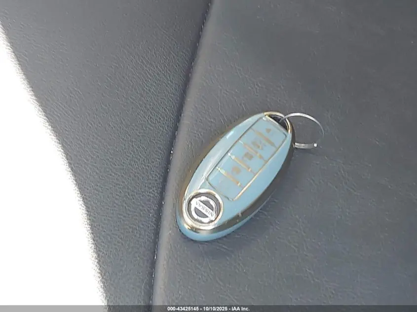 2023 NISSAN SENTRA SR XTRONIC CVT