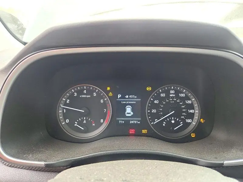 2020 HYUNDAI TUCSON SE  