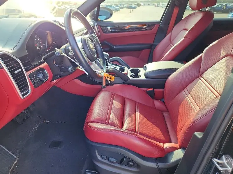 2022 PORSCHE CAYENNE   