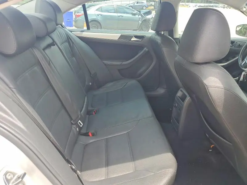 2012 VOLKSWAGEN JETTA TDI  