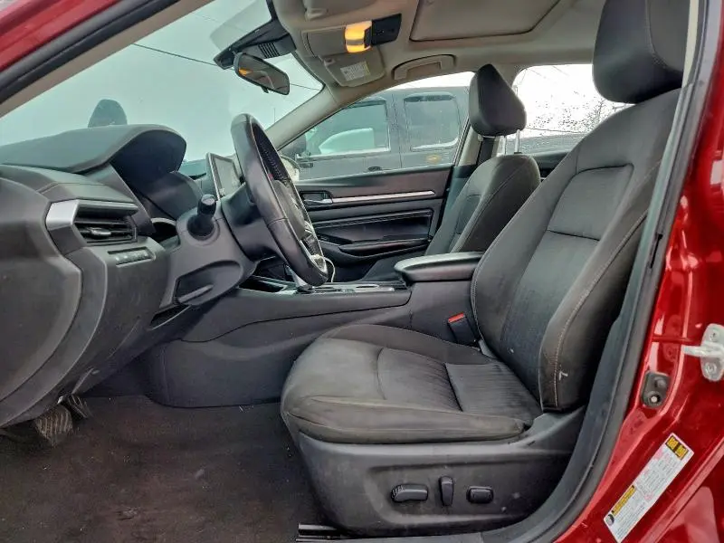 2022 NISSAN ALTIMA SV  