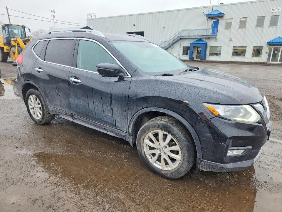 2017 NISSAN ROGUE SL  