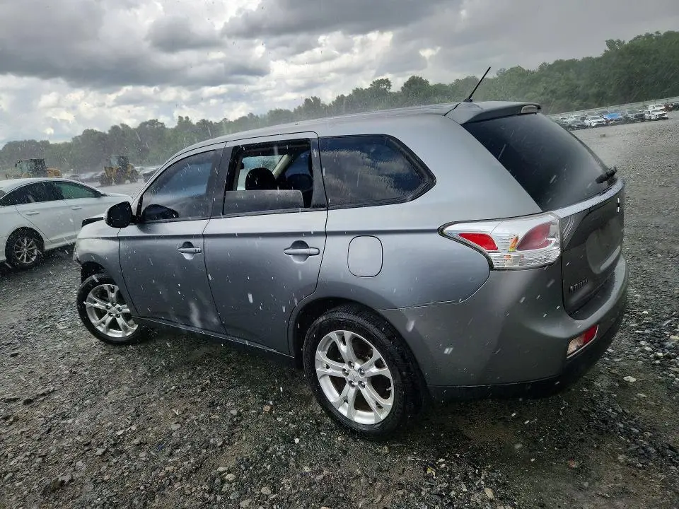 2014 MITSUBISHI OUTLANDER SE  