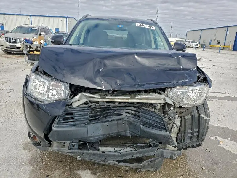 2015 MITSUBISHI OUTLANDER SE  