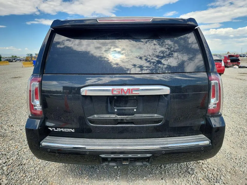2016 GMC YUKON DENALI  