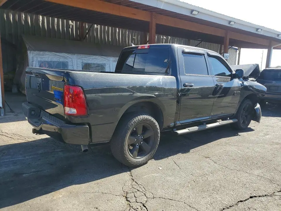 2018 RAM 1500 SLT  