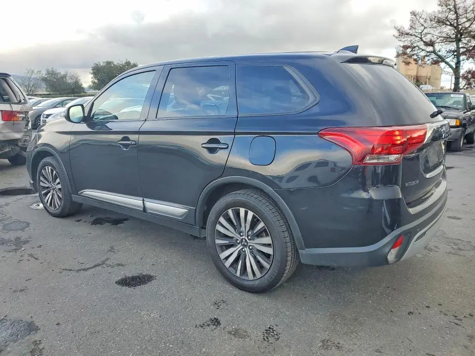 2019 MITSUBISHI OUTLANDER SE  