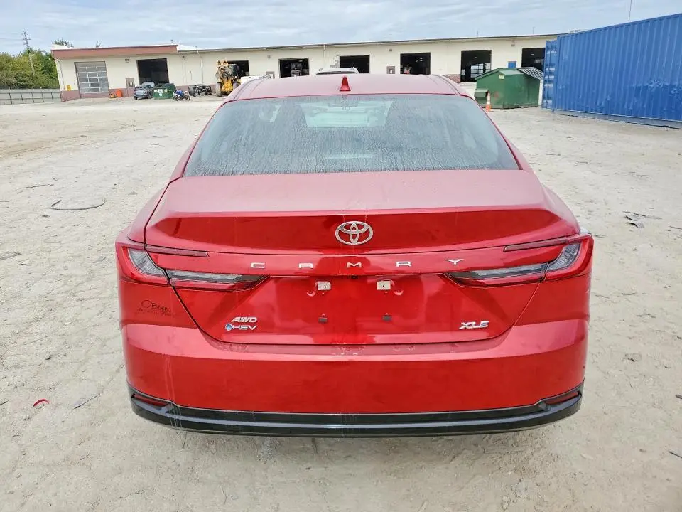 2026 TOYOTA CAMRY XLE  