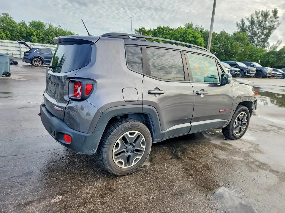 2017 JEEP RENEGADE TRAILHAWK  