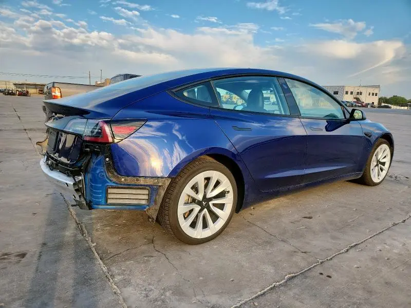 2022 TESLA MODEL 3   