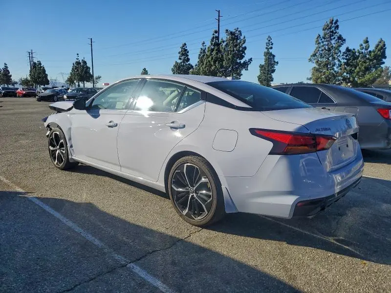 2024 NISSAN ALTIMA SR  