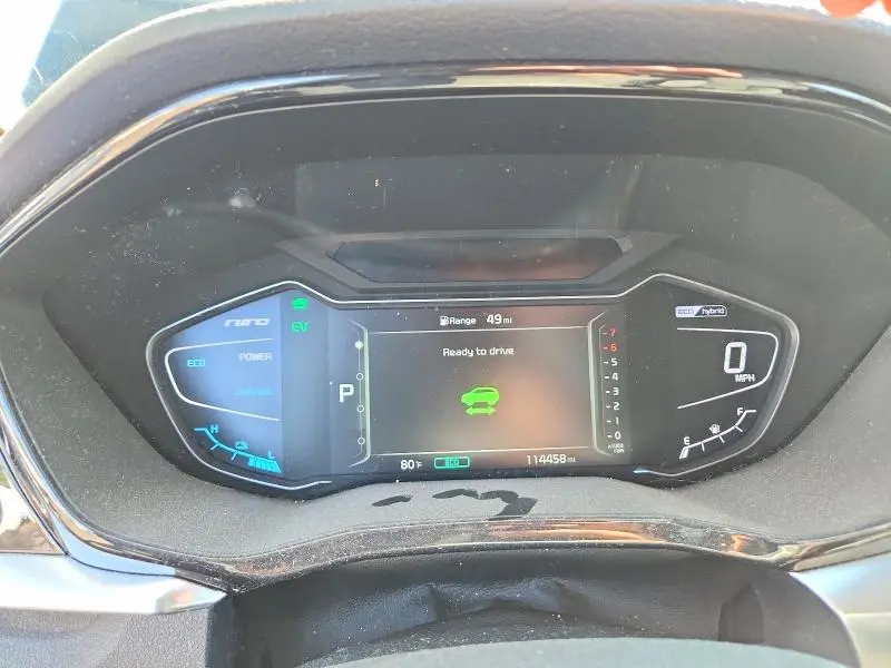 2022 KIA NIRO LXS  