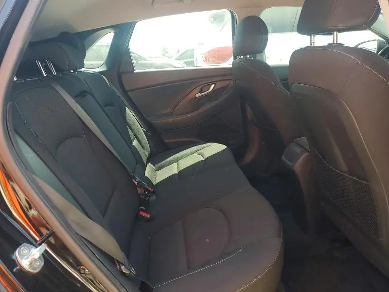 2019 HYUNDAI ELANTRA GT BASE  