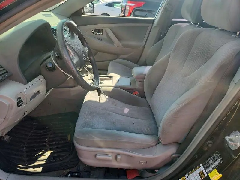 2011 TOYOTA CAMRY LE  
