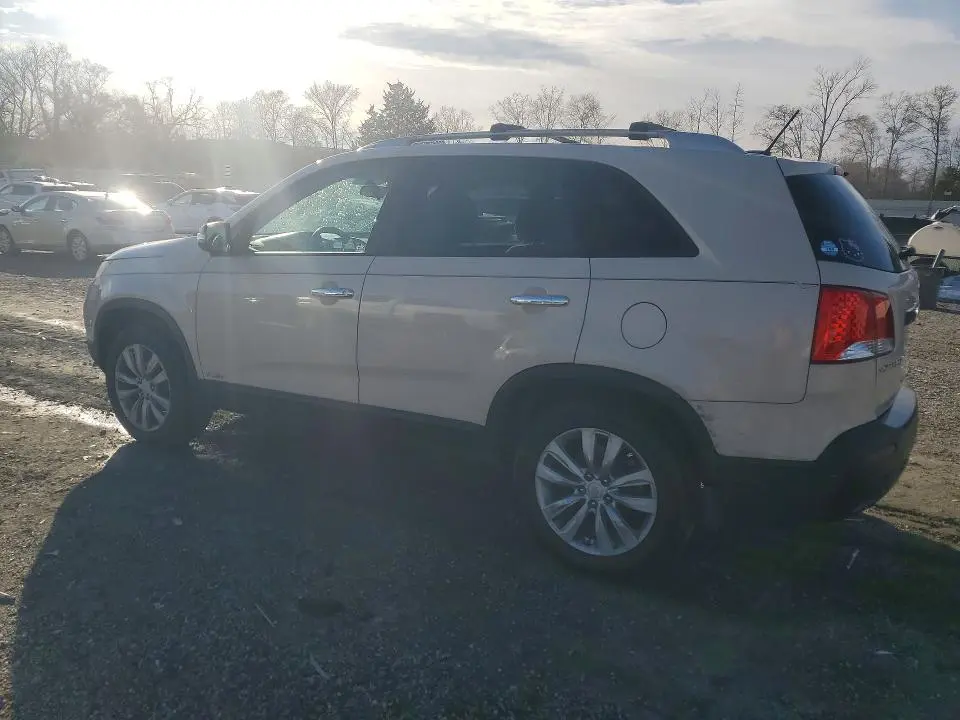 2011 KIA SORENTO LX  
