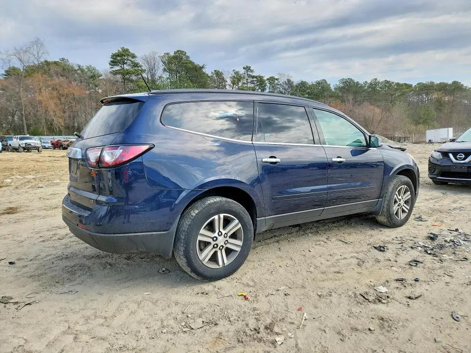 2017 CHEVROLET TRAVERSE LT  