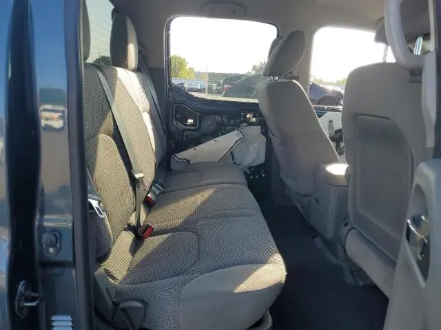 2013 NISSAN FRONTIER SV  