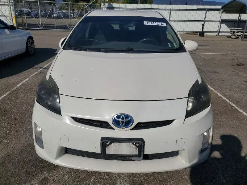 2010 TOYOTA PRIUS III  