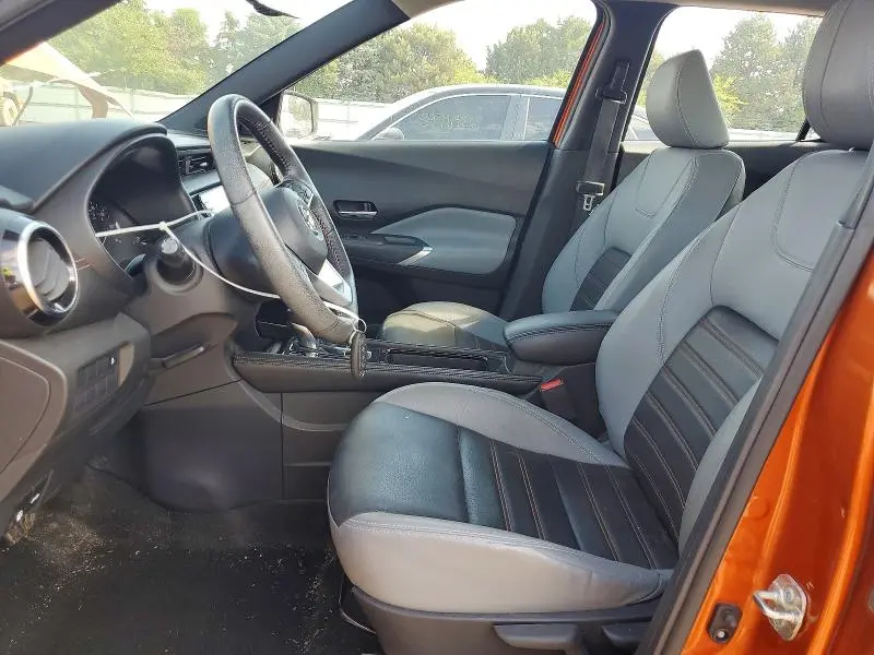 2021 NISSAN KICKS SR  