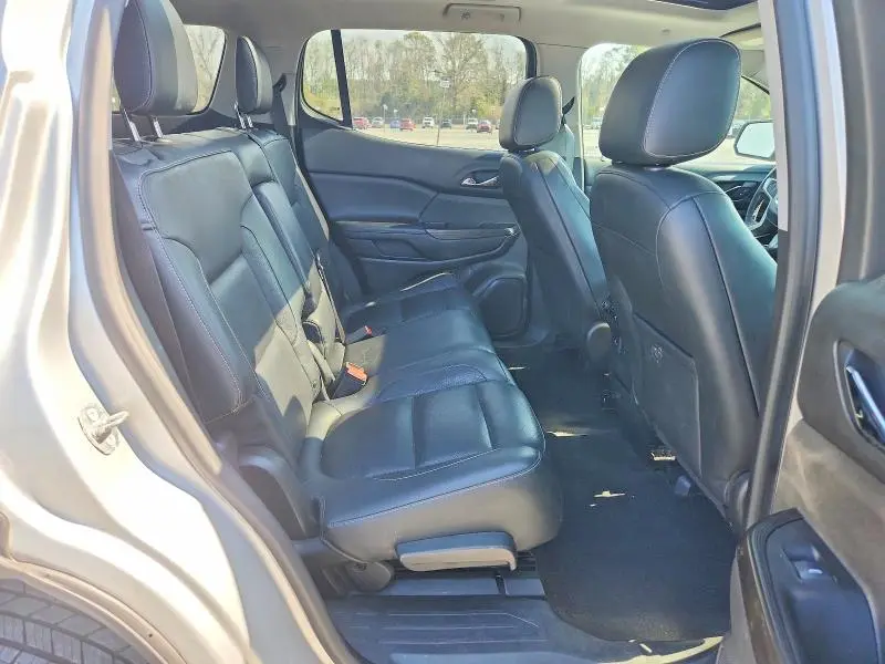 2017 GMC ACADIA SLT-2  