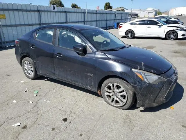 2017 TOYOTA YARIS IA   