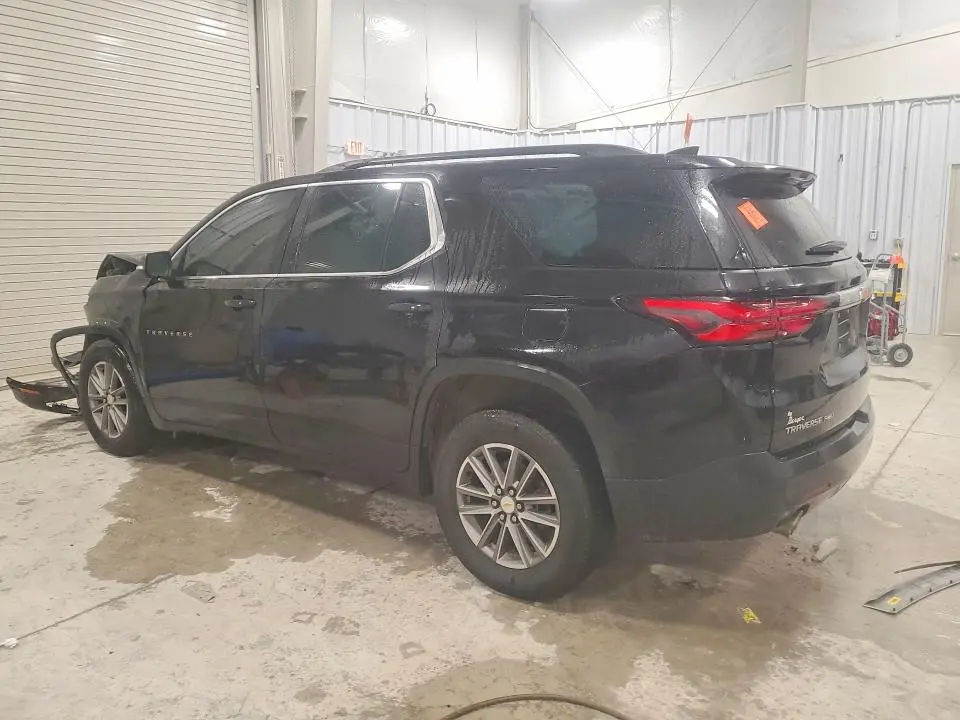 2023 CHEVROLET TRAVERSE LT  