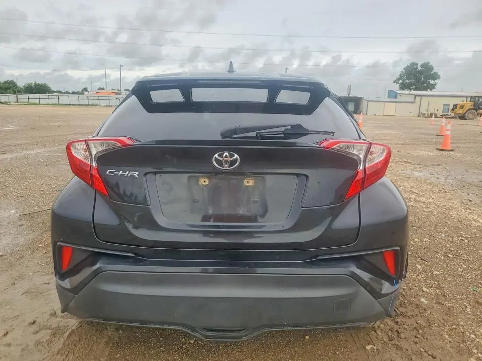 2018 TOYOTA C-HR XLE  