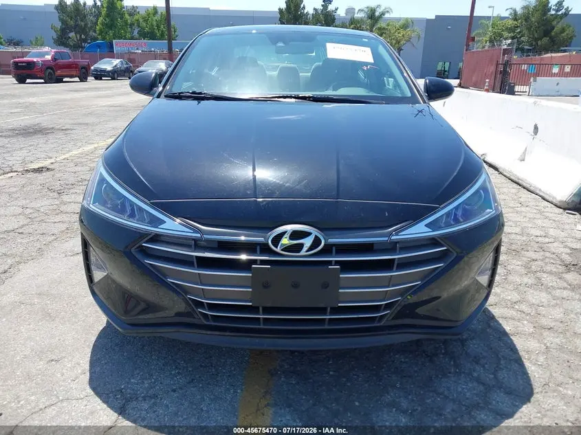 2020 HYUNDAI ELANTRA SE