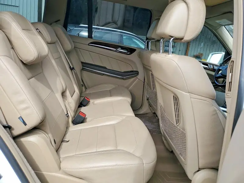 2015 MERCEDES-BENZ GL 550 4MATIC  