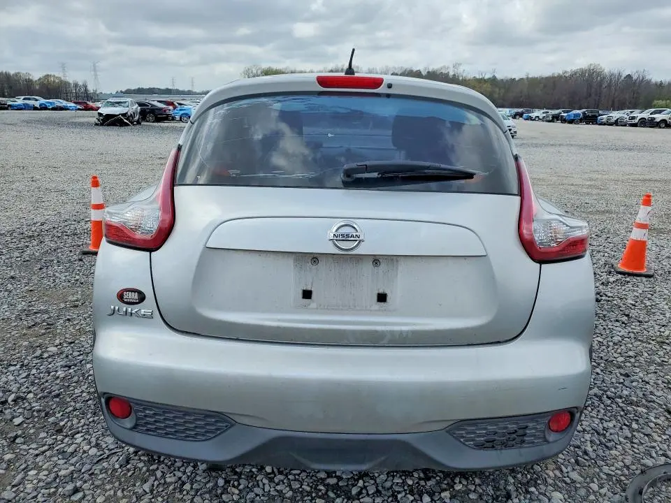 2015 NISSAN JUKE S  