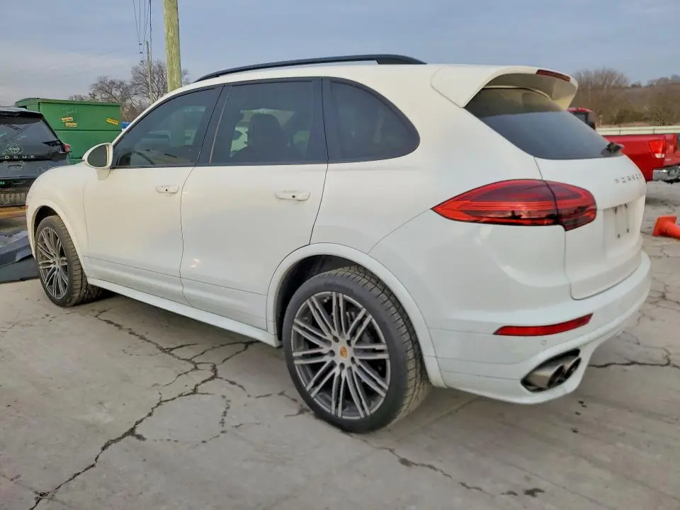 2016 PORSCHE CAYENNE S  