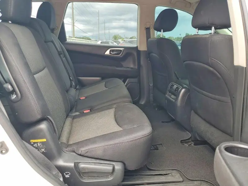 2017 NISSAN PATHFINDER S  