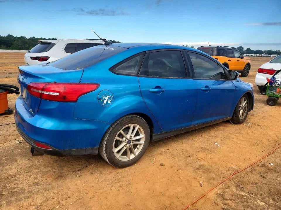 2016 FORD FOCUS SE  