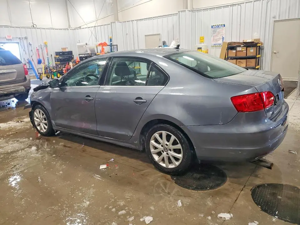 2014 VOLKSWAGEN JETTA SE  