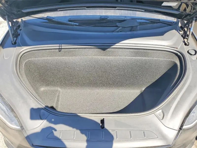 2025 TESLA MODEL X   