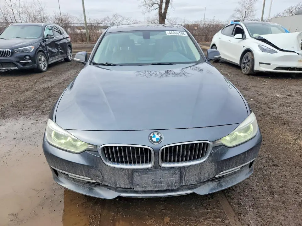 2013 BMW 328   