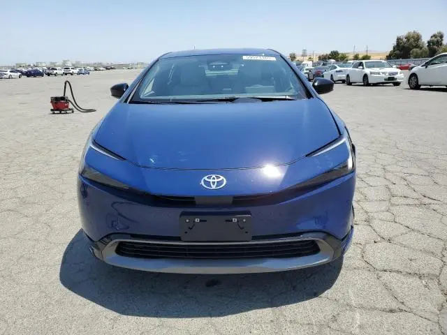 2025 TOYOTA PRIUS LE  