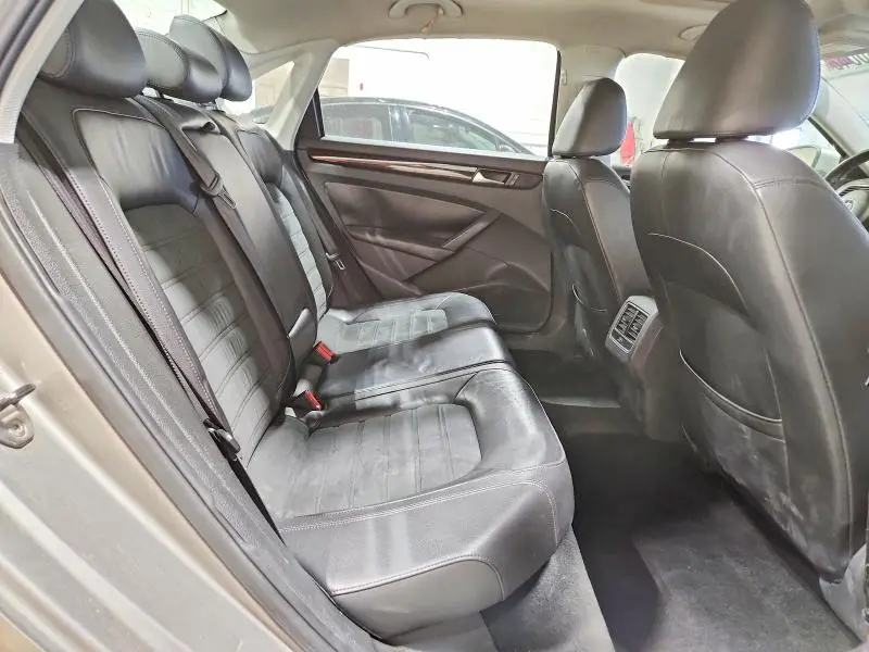 2014 VOLKSWAGEN PASSAT SEL  