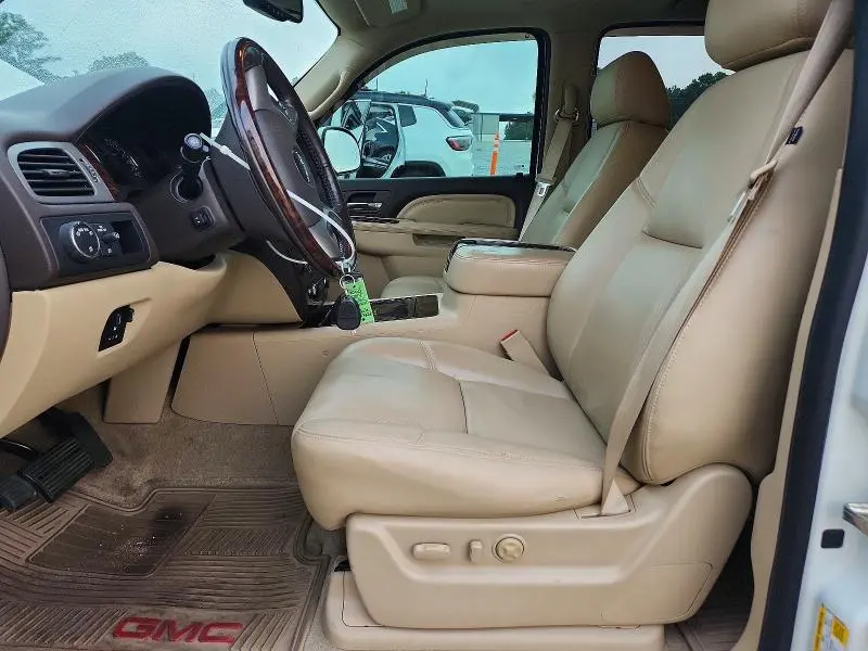 2014 GMC YUKON DENALI  
