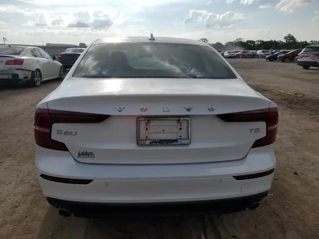 2020 VOLVO S60 T5 MOMENTUM  